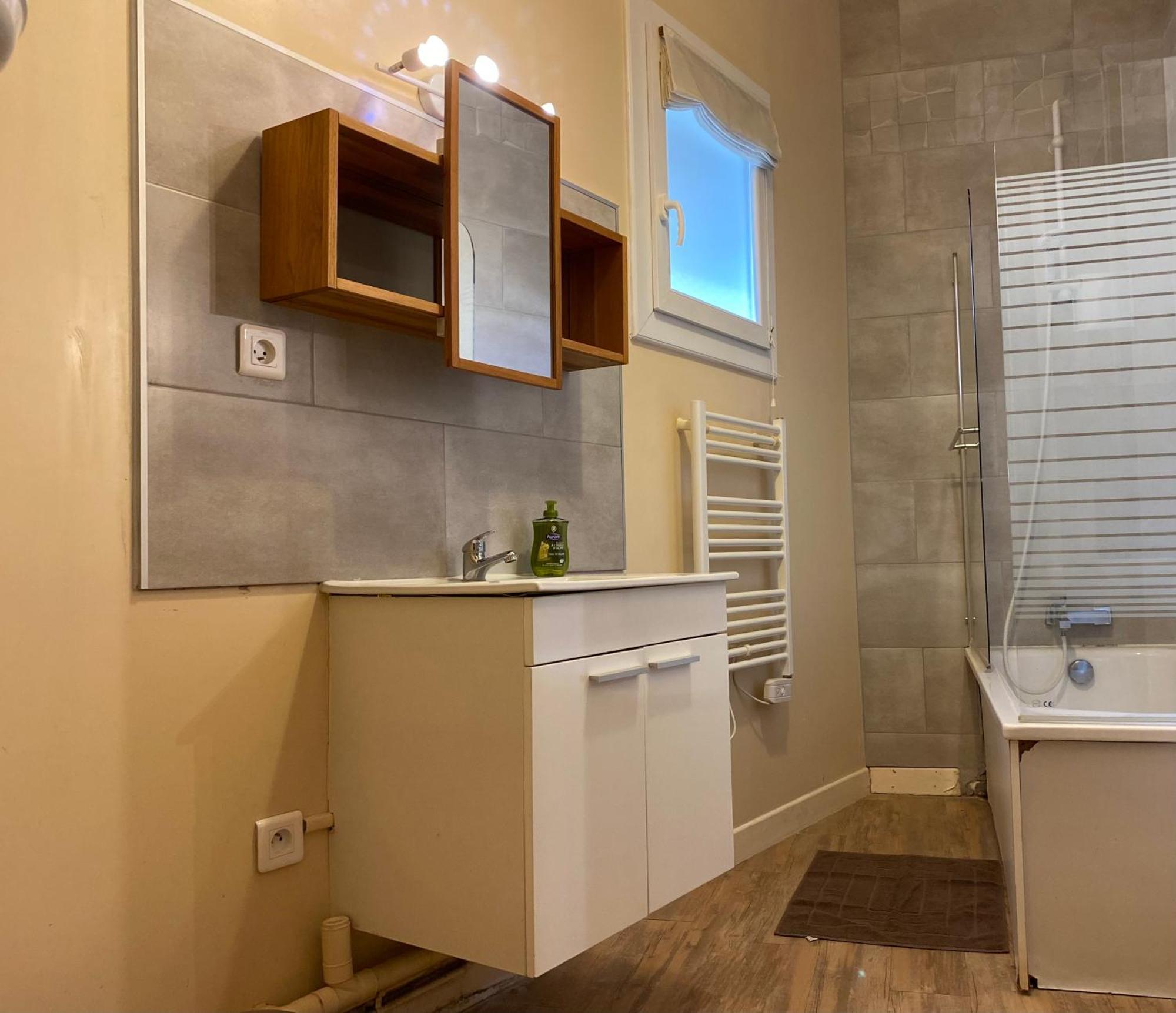 Appartement Coeur Centre Ville Noyon Bagian luar foto